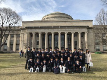 MITでの集合写真